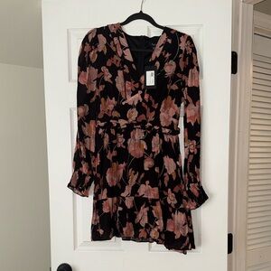 Black Floral Tiered Long Sleeve Dress brand new size medium
